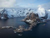 菠萝TV三连问：先问时间窗有没有省，再把结尾改成摘要